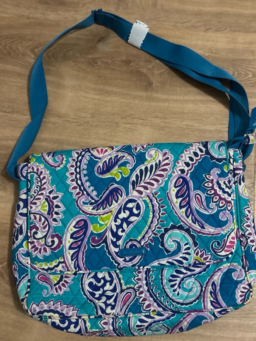 Vera Bradley Waikiki Paisley Teal Paisley Quilted Mailbag Laptop Messenger Bag